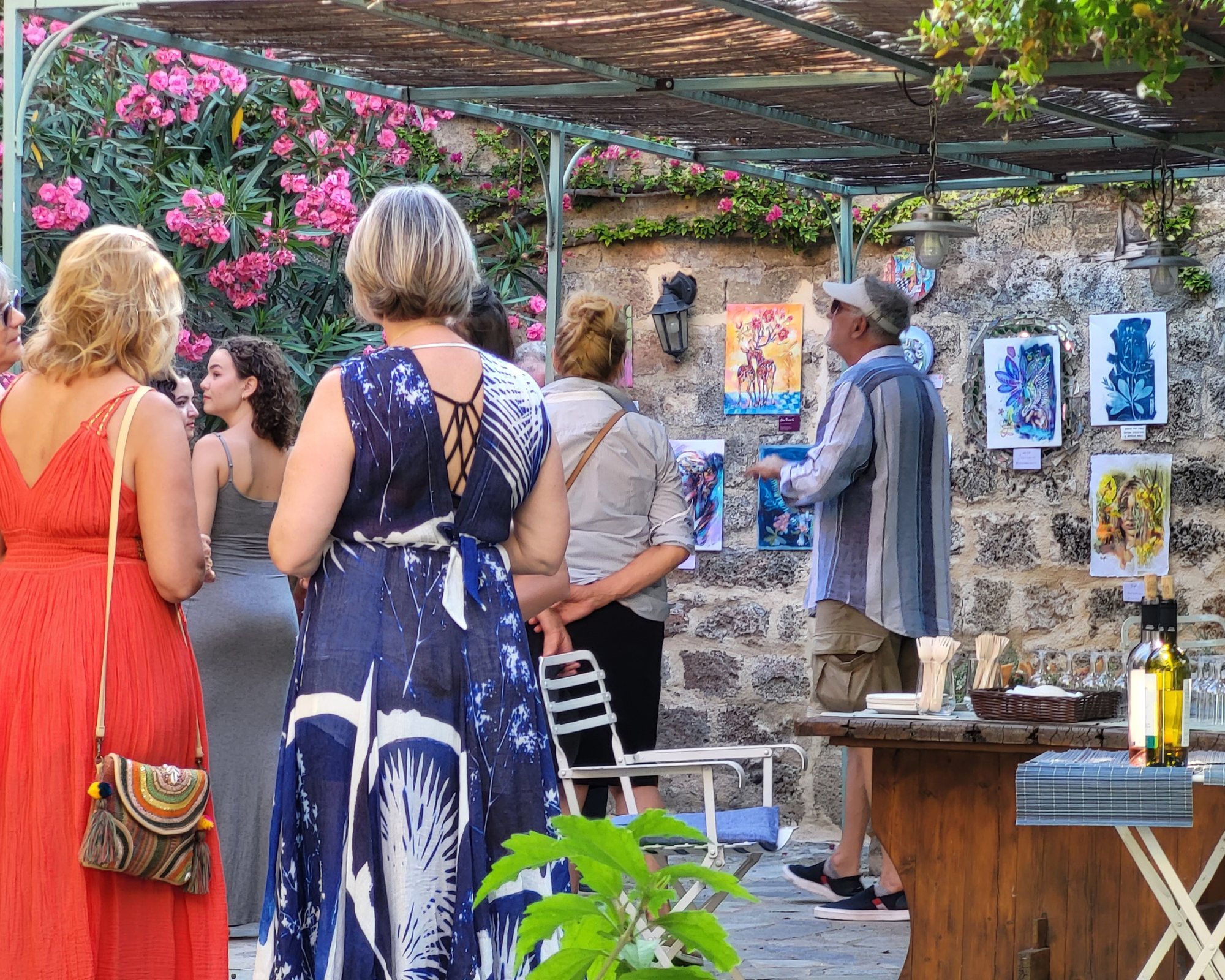 natacha-perez-exposition-rhodes-grece-international-artiste-1.mp4